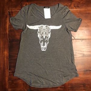 NEW steer skull tee